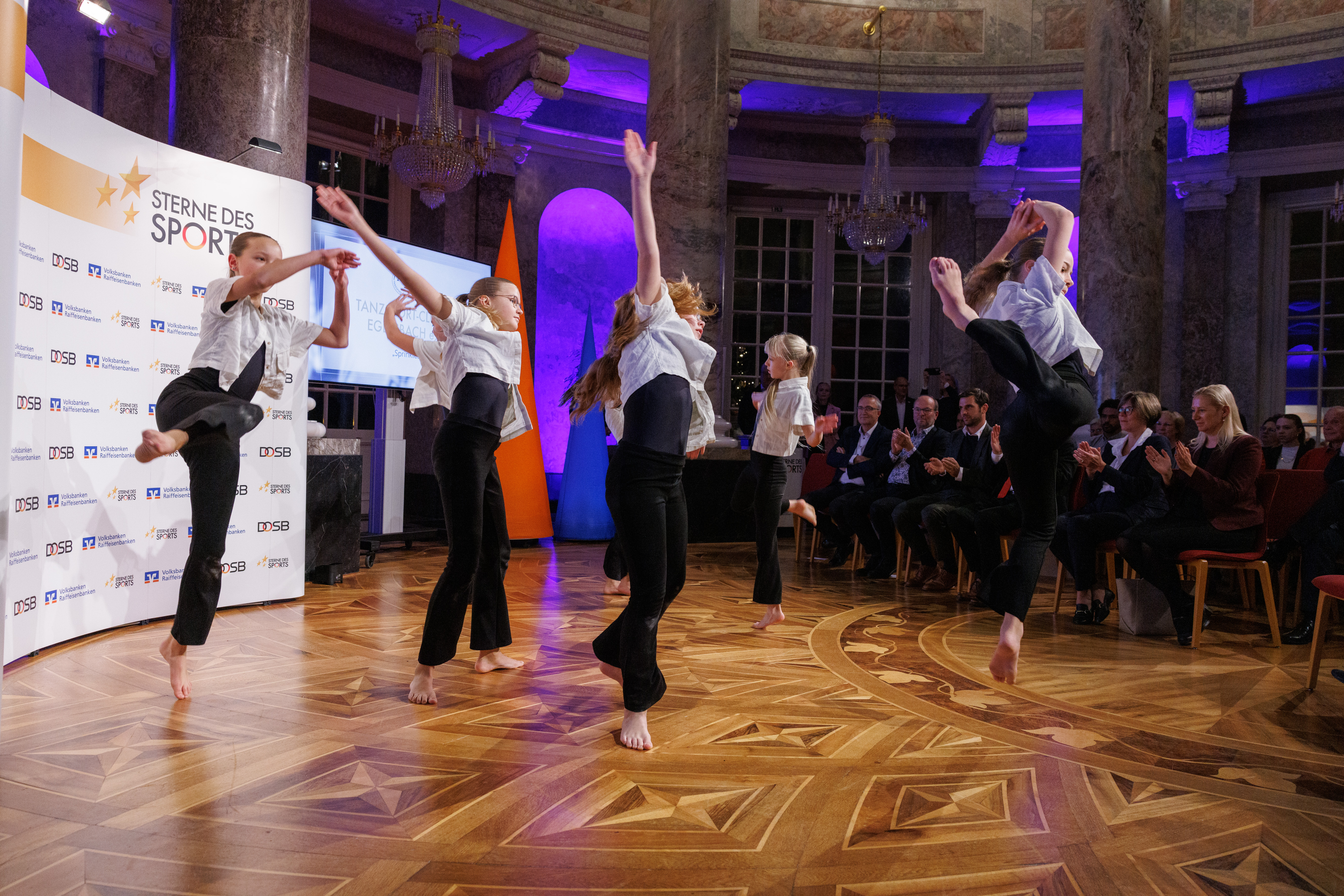 Vorführung des Tanzsport-Club 71 Egelsbach e. V. bei Preisverleihung 'Sterne des Sports in Silber'