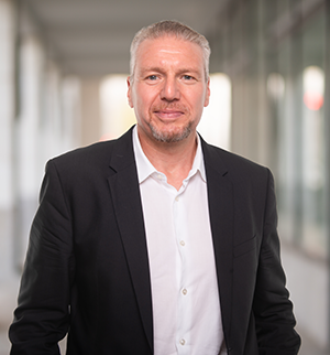 Lars Th. Köbel Lars Th. Köbel